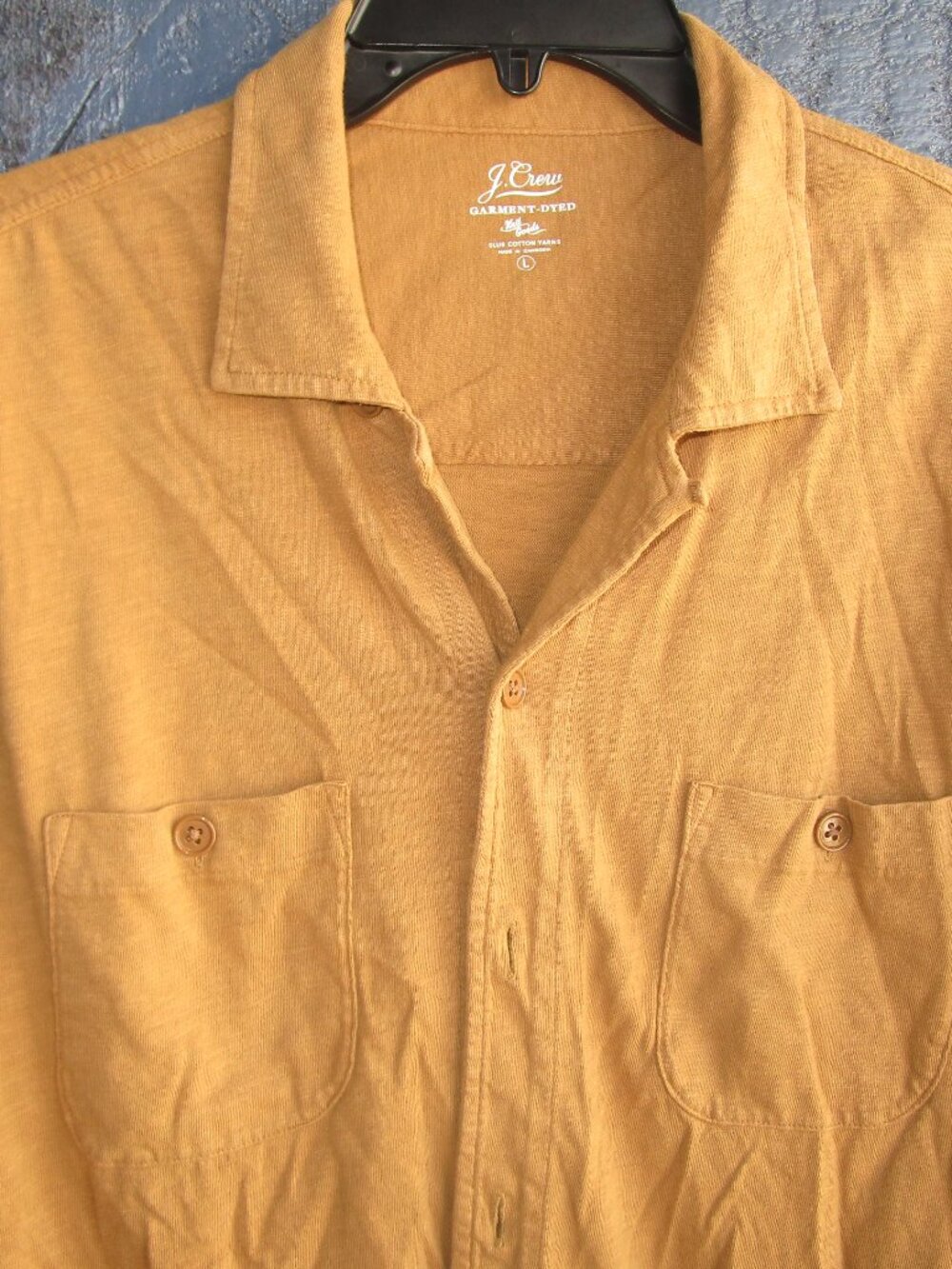 J. Crew Men’s Short Sleeve Shirt Size Large – Pre-Owned / Used Condition
